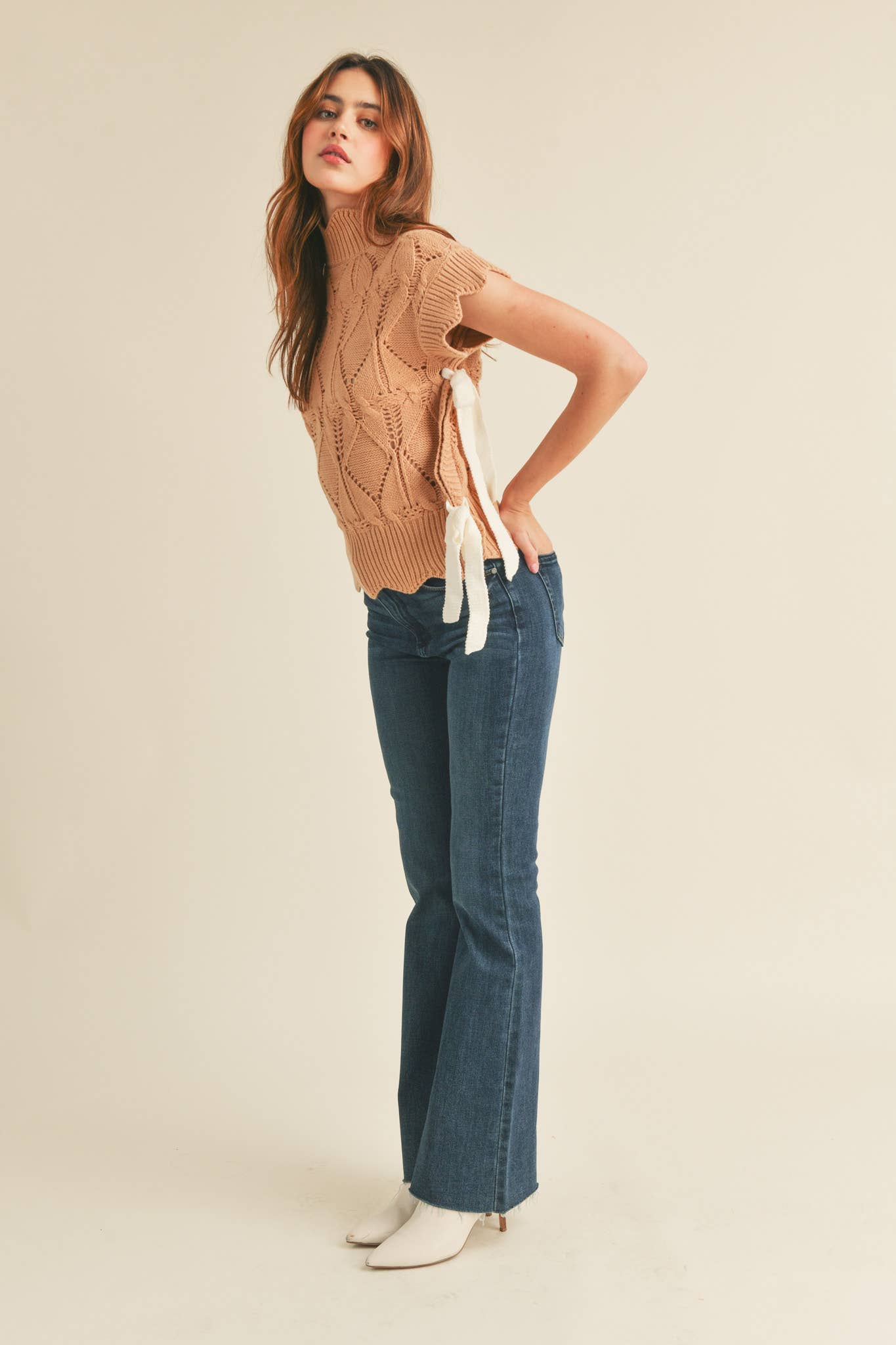 MOCK NECK CROPPED SWEATER VEST MSW2133: Cool Taupe / S