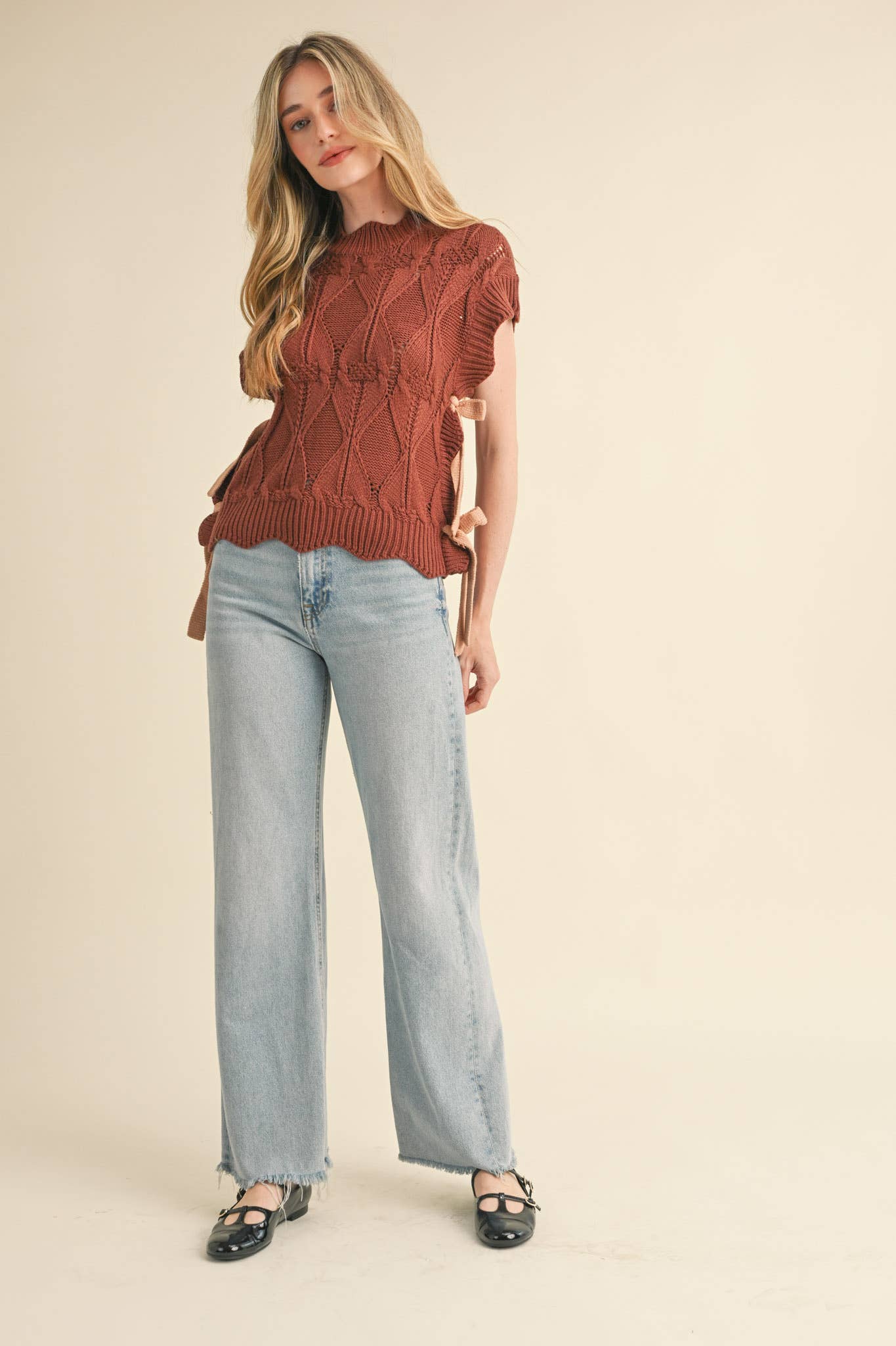MOCK NECK CROPPED SWEATER VEST MSW2133: Cool Taupe / L