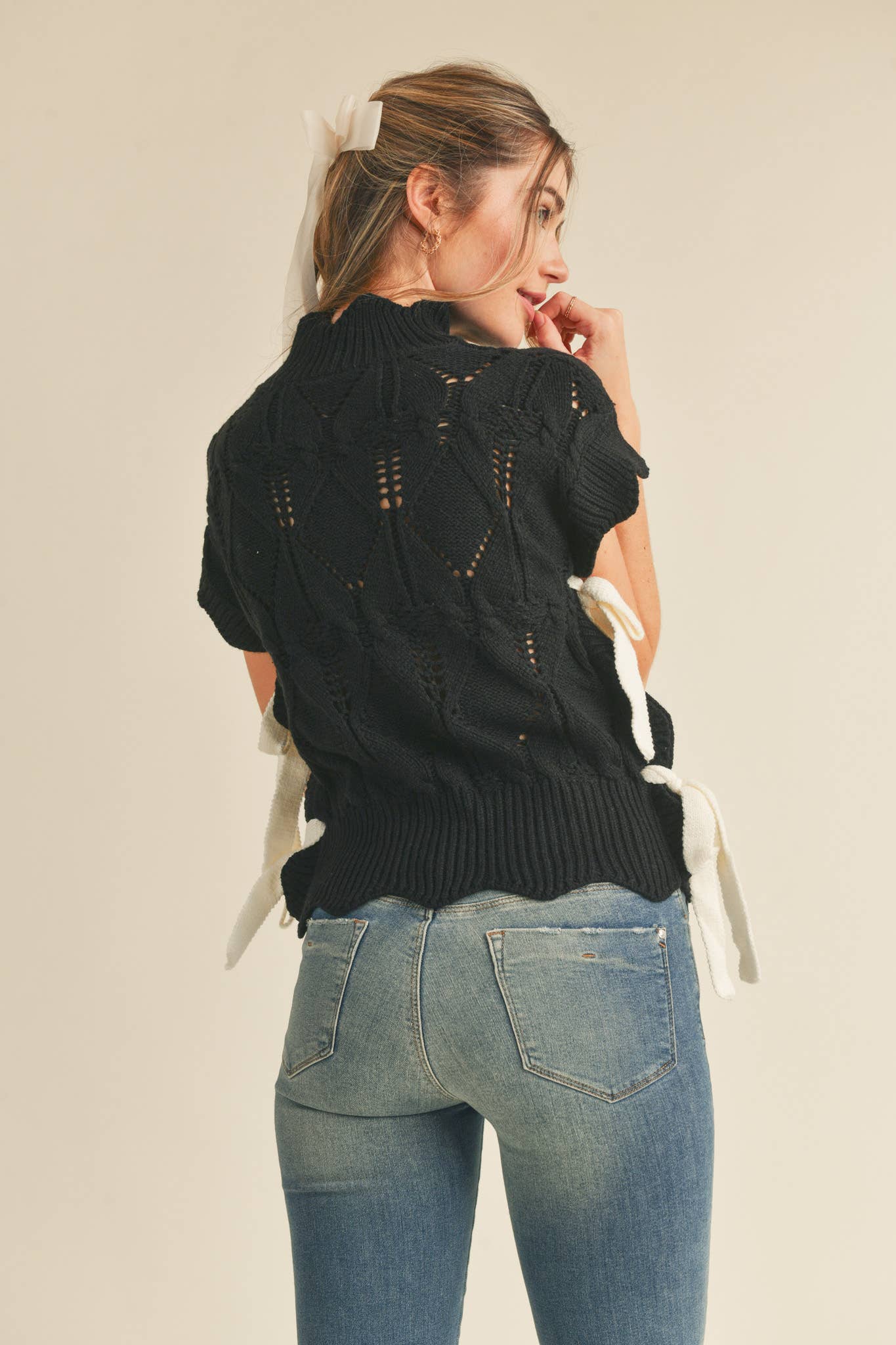 MOCK NECK CROPPED SWEATER VEST MSW2133: Cool Taupe / S