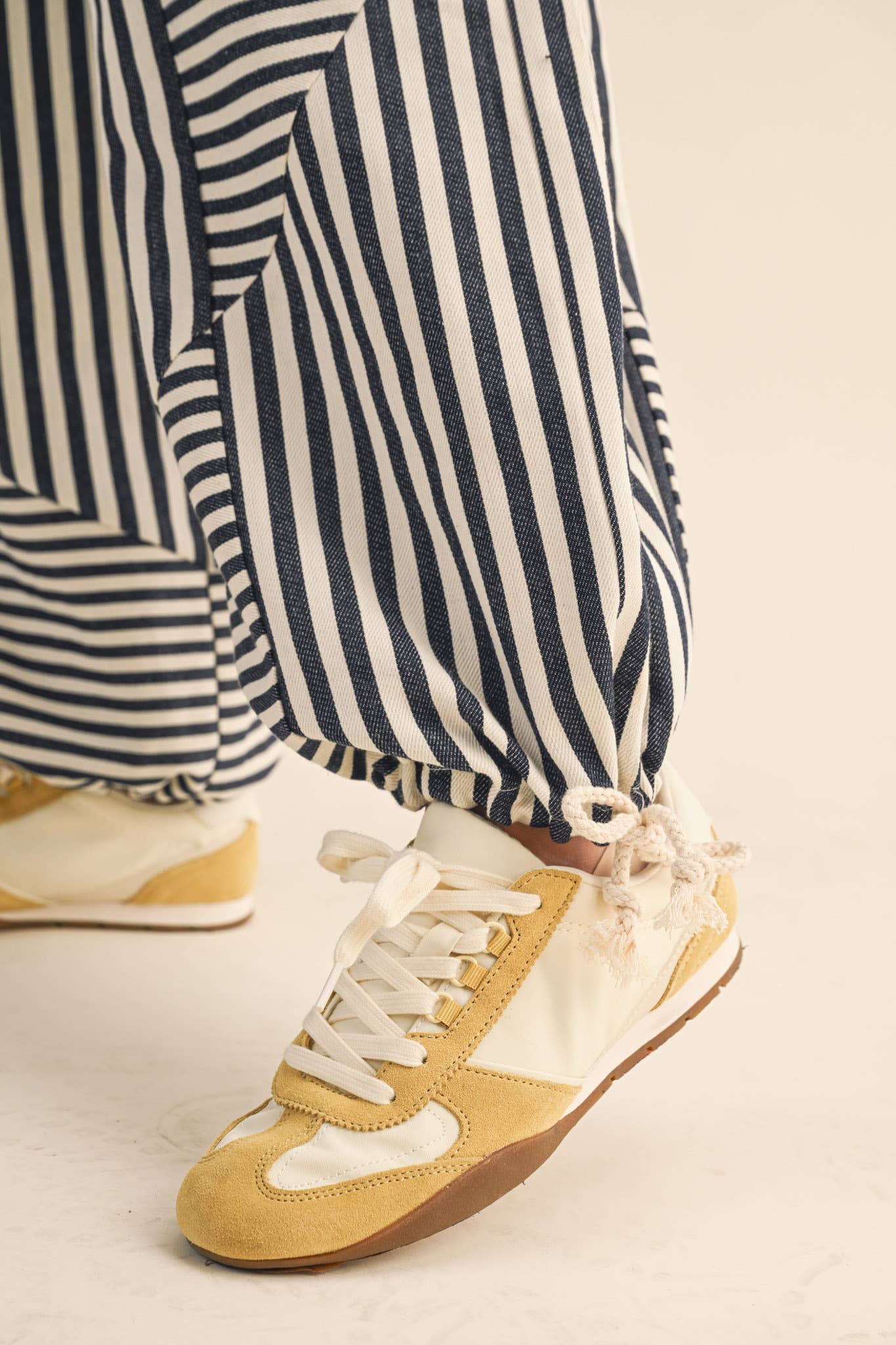 MIXED STRIPES PARACHUTE PANTS MP4366: Dark Blue Stripe / L