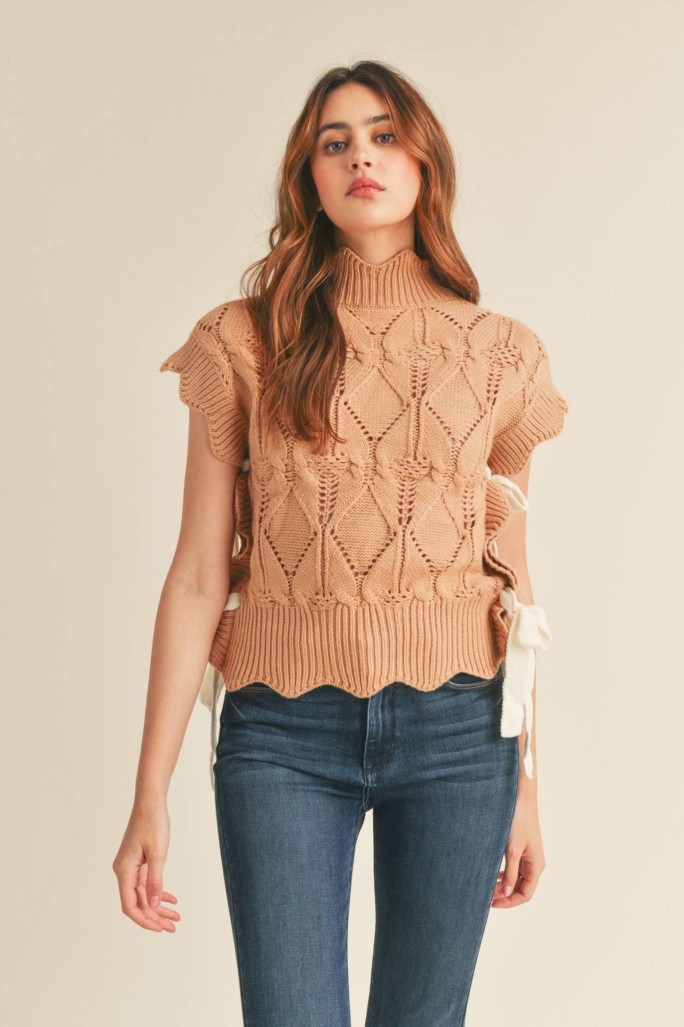 MOCK NECK CROPPED SWEATER VEST MSW2133: Cool Taupe / L
