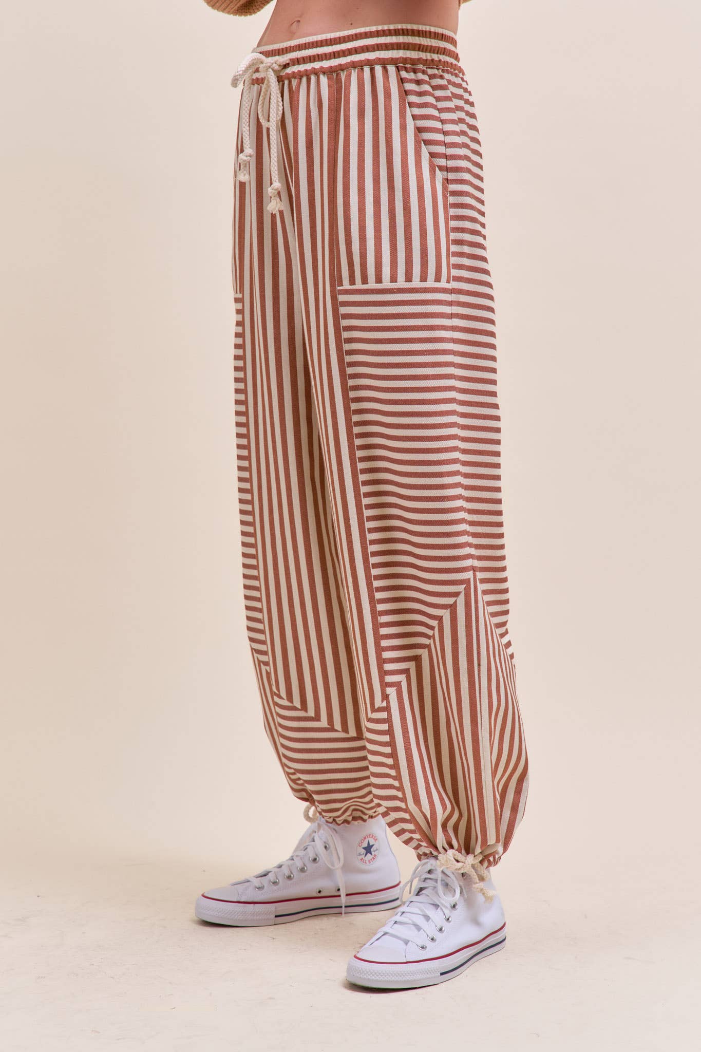 MIXED STRIPES PARACHUTE PANTS MP4366: Dark Blue Stripe / S