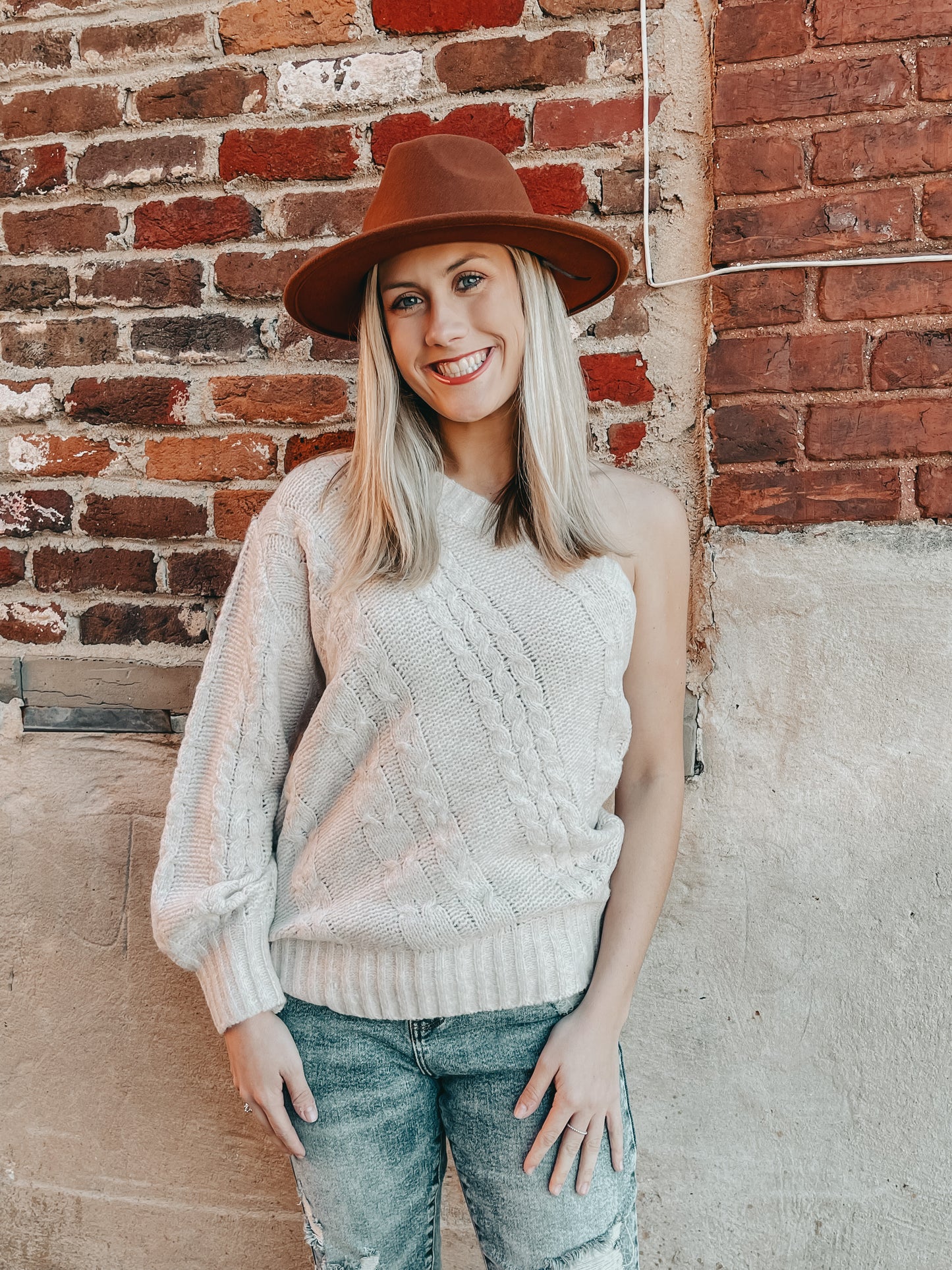 Said It All One Shoulder Sweater CREAM (S-XL)